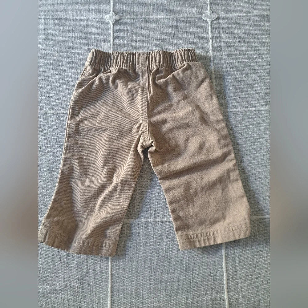 Carter’s Baby Khaki Pants Size: 6M (Baby)